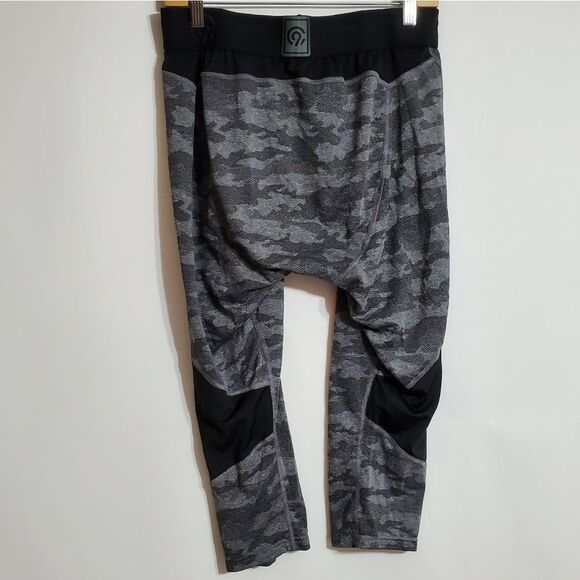 CHAMPION mens XXL black and gray camo compression leggings - Picture 2 of 3